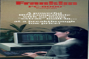 Eine Stellenanzeige mit einer Frau, die an einem Schreibtischcomputer arbeitet.