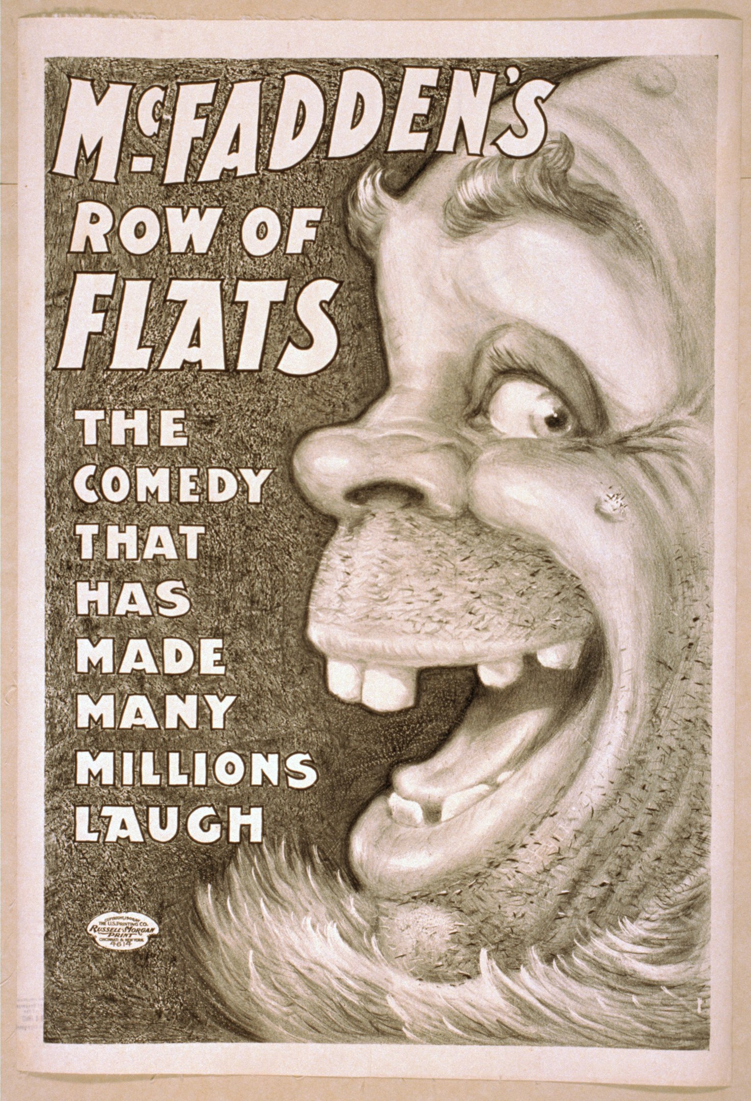 Plakat eines lachenden Menschen mit wilden Haaren, weit aufgerissenen Augen und einem breiten Grinsen, vor einem hellgelben Hintergrund, mit dem Text "McFadden's Row of Flats: The Comedy That Has Made Many Millions Laugh" darüber.