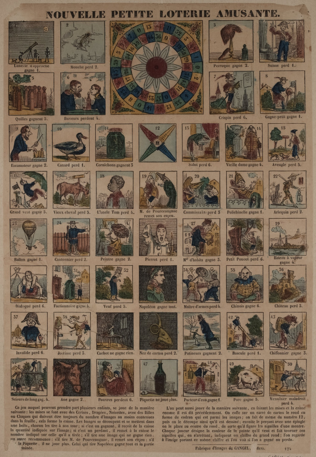 Ein altes Buch mit verschiedenen Bildern, darunter ein Glücksrad umgeben von Text.