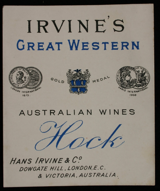 Plakat, das "Irvines Große Western Australian Wines Hock" mit Unternehmenslogos und Weinart-Darstellungen bewirbt.