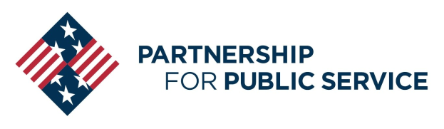 Logo der Partnership for Public Service mit einem blauen Kreis, einem weißen Stern und fetter schwarzer Schrift auf weißem Hintergrund.