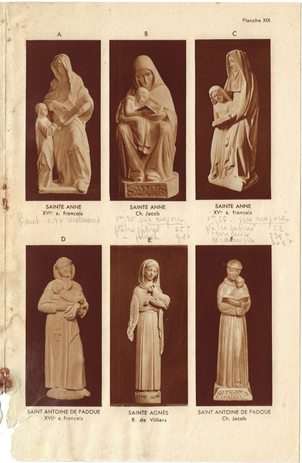 Ein Collage von Statuen von Frauen mit menschlichen Gesichtern, jede begleitet von Text, auf einer Buchseite.